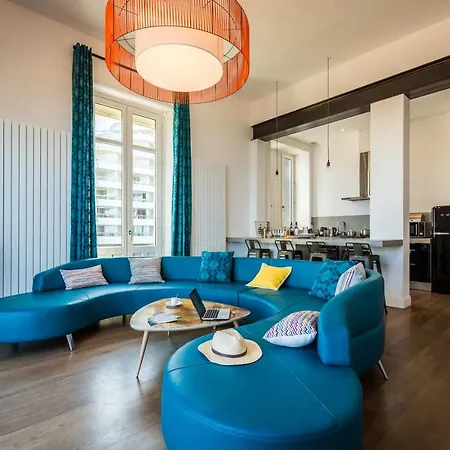 Sleeps 6 Pool Wifi 比亚里茨